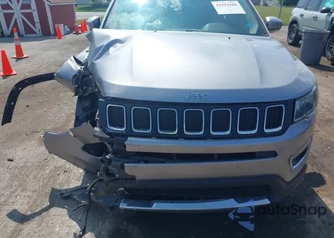 2019 Jeep Compass Limited 4X4 из США, поврежденный, VIN 3C4NJDCB6KT791082